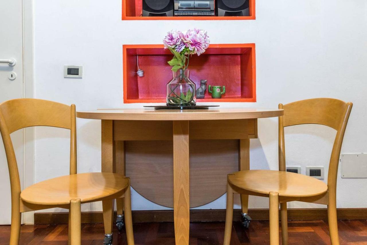 Altido Colorful Studio For 2 Close To Sforzesco Castle Milano Esterno foto